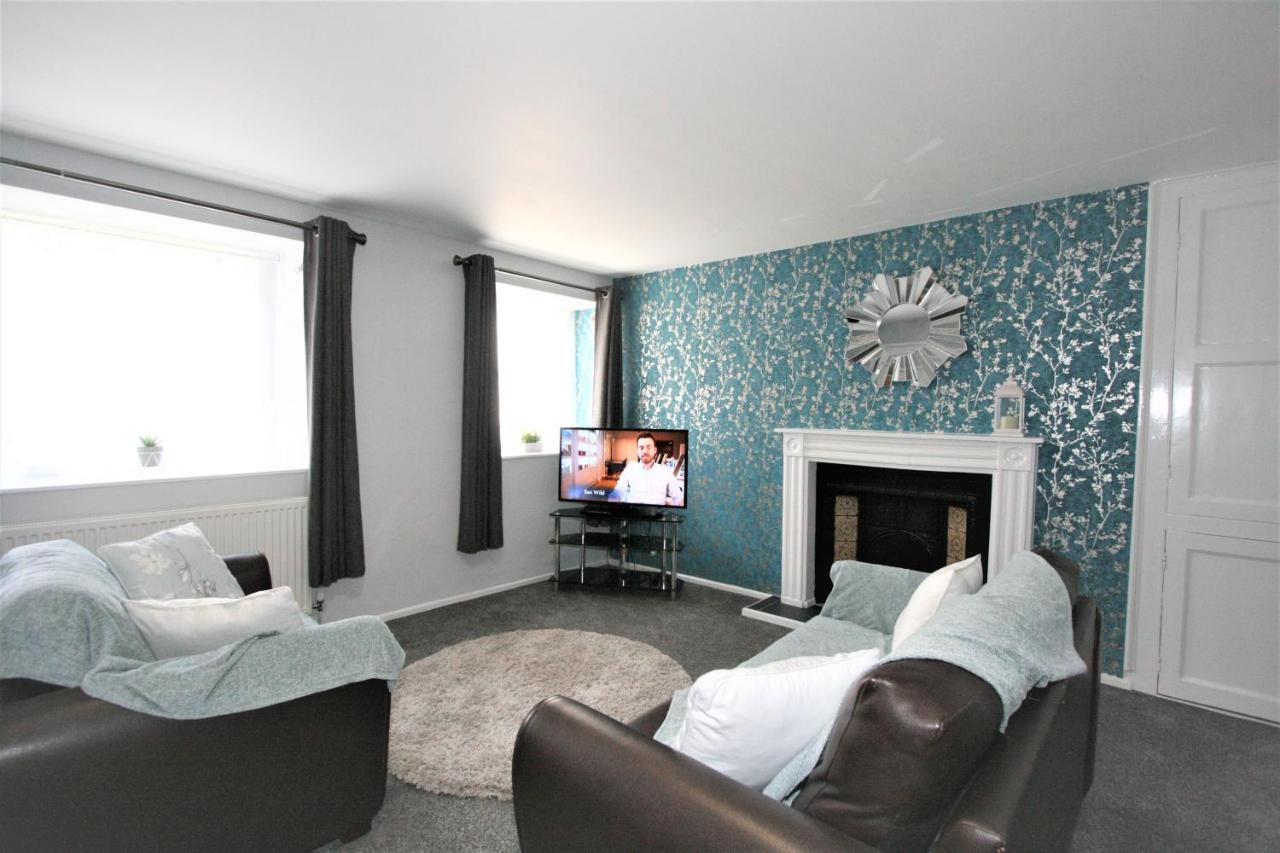 Central Serviced Apartments By Roomsbooked Cheltenham Bagian luar foto